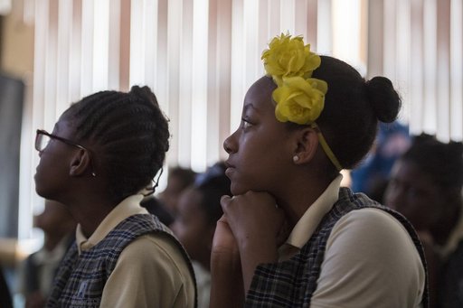 Astronauts Bresnik and Nespoli at the Washington School for Girl