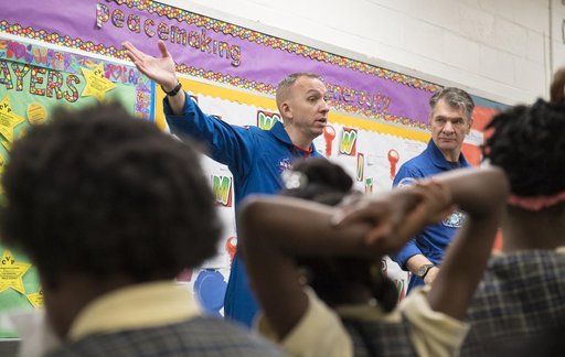 Astronauts Bresnik and Nespoli at the Washington School for Girl
