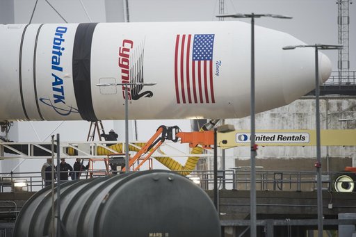 Orbital ATK CRS-9 Raising on the Pad
