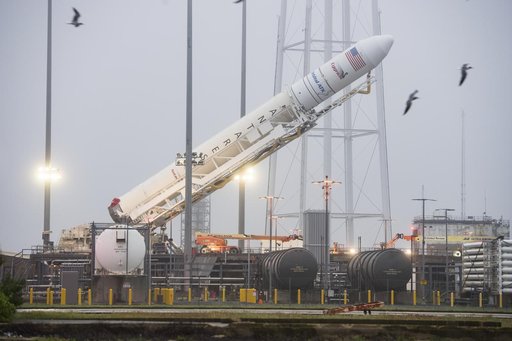 Orbital ATK CRS-9 Raising on the Pad