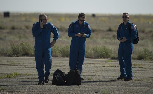 Expedition 55 Landing Preparations