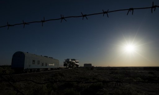 Expedition 56 Soyuz Rollout
