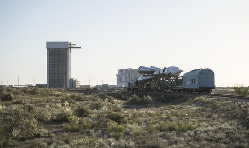 Expedition 56 Soyuz Rollout