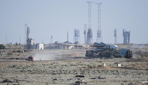 Expedition 56 Soyuz Rollout