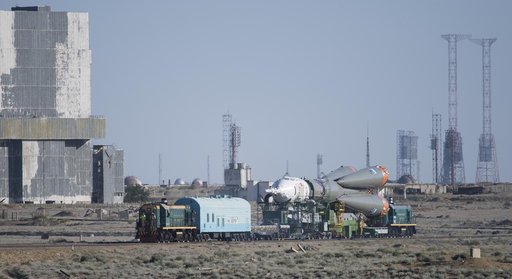 Expedition 56 Soyuz Rollout