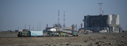 Expedition 56 Soyuz Rollout