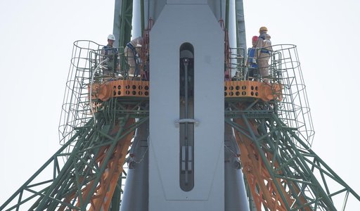 Expedition 56 Soyuz Rollout