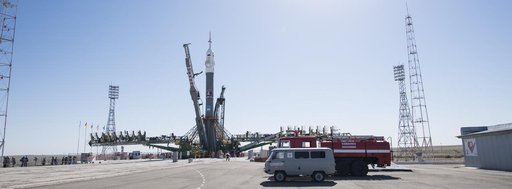 Expedition 56 Soyuz Rollout