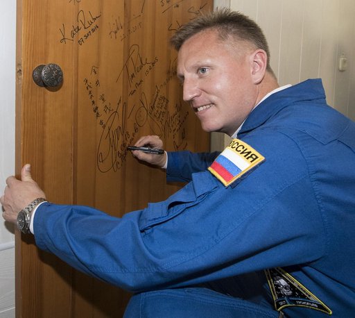 Expedition 56 Preflight