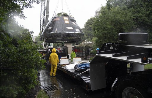 Orion Arrival at White House Complex