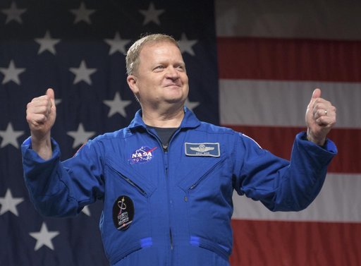 Crews to Fly Commercial Spacecraft Announced