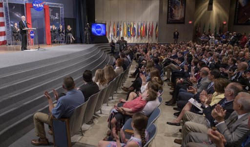Crews to Fly Commercial Spacecraft Announced