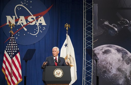 VP Pence Visits Johnson Space Center