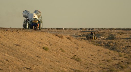 Expedition 57 Soyuz Rollout