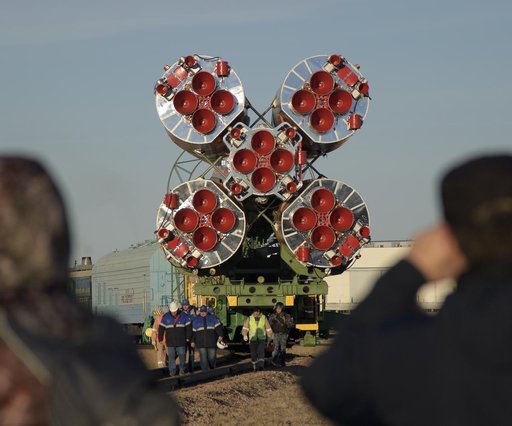 Expedition 57 Soyuz Rollout