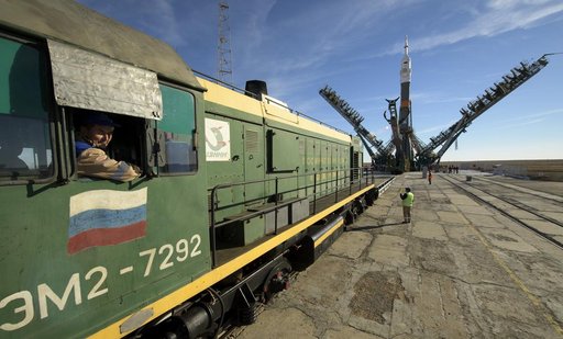 Expedition 57 Soyuz Rollout
