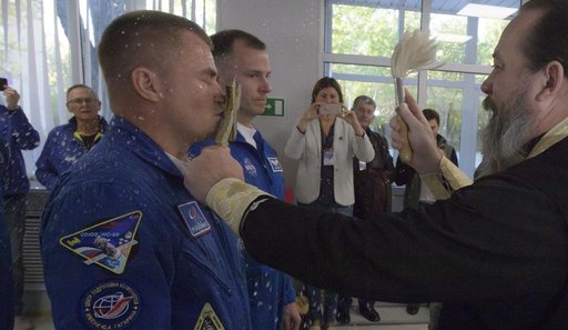 Expedition 57 Preflight