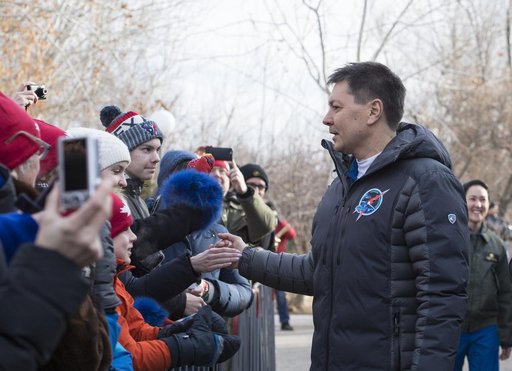Expedition 58 Departure Wave