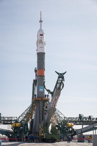 Expedition 59 Soyuz Rollout