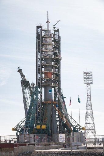 Expedition 59 Soyuz Rollout