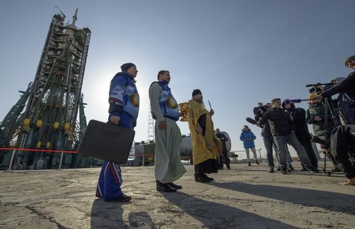 Expedition 59 Soyuz Blessing