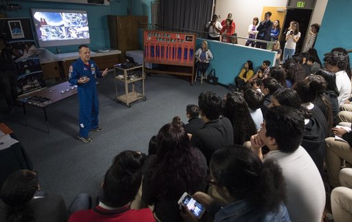 Astronaut Ricky Arnold at Challenger Center