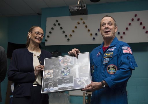 Astronaut Ricky Arnold at Challenger Center