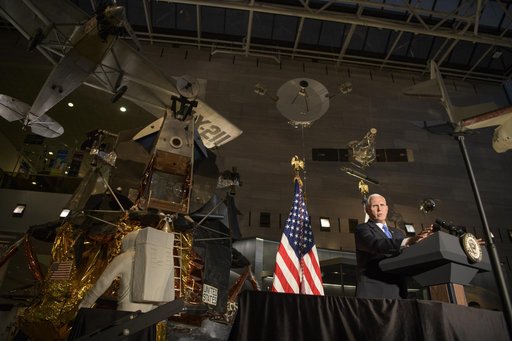 Premiere "Apollo 11: First Steps Edition"