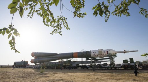 Expedition 60 Soyuz Rollout