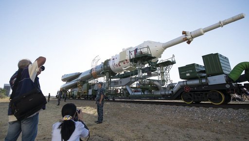 Expedition 60 Soyuz Rollout