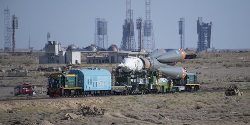 Expedition 60 Soyuz Rollout
