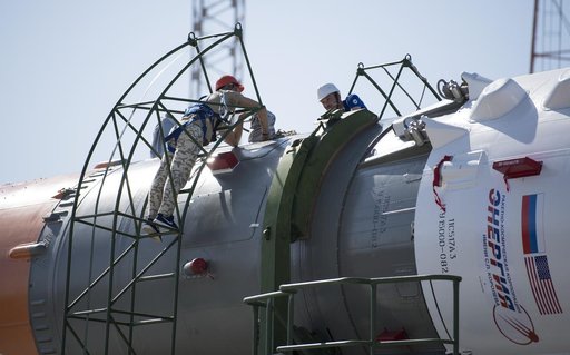 Expedition 60 Soyuz Rollout