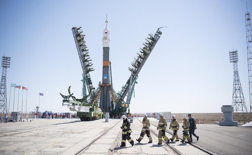 Expedition 60 Soyuz Rollout