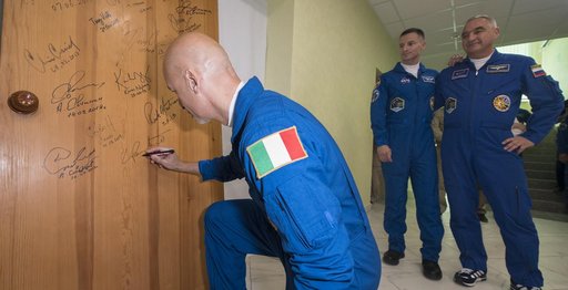 Expedition 60 Preflight