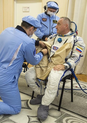 Expedition 60 Preflight