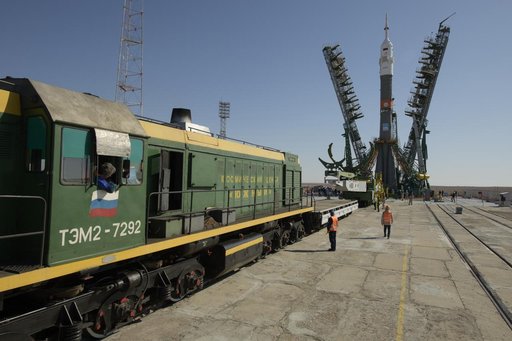 Expedition 61 Soyuz Rollout