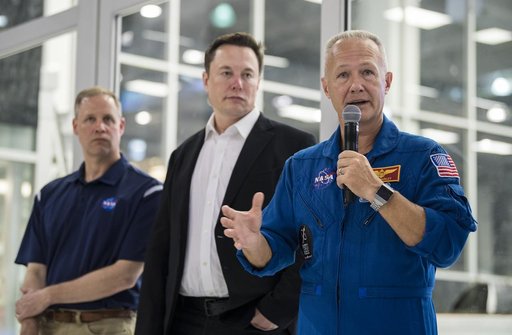 NASA Administrator Visits SpaceX HQ