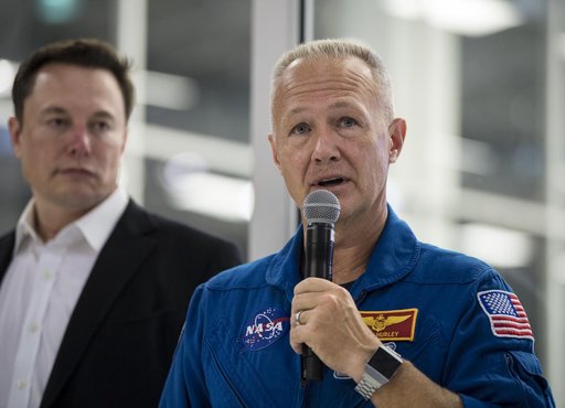 NASA Administrator Visits SpaceX HQ
