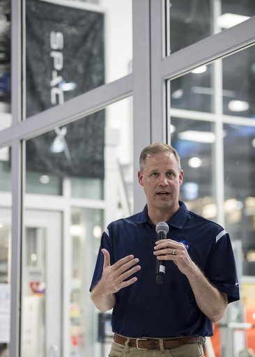NASA Administrator Visits SpaceX HQ