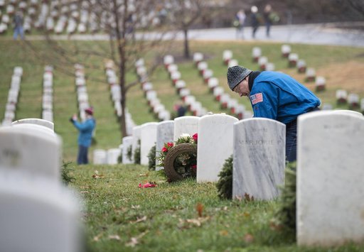 Doug Wheelock Participates in Wreaths Across America Day