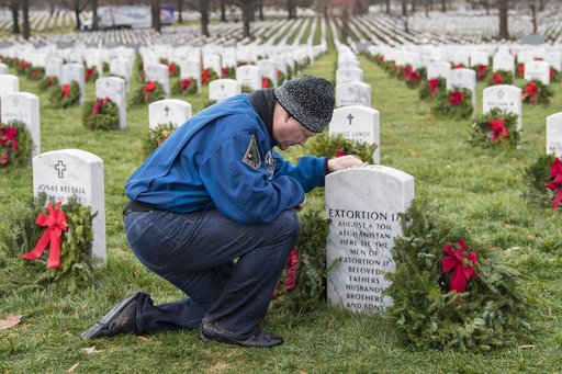 Doug Wheelock Participates in Wreaths Across America Day