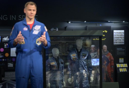 Astronauts McClain and Hague at NASM
