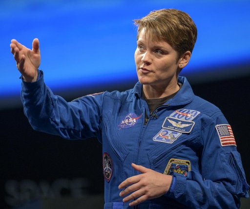 Astronauts McClain and Hague at NASM