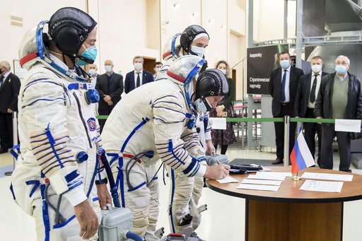 Expedition 64 Crew Qualification Exams