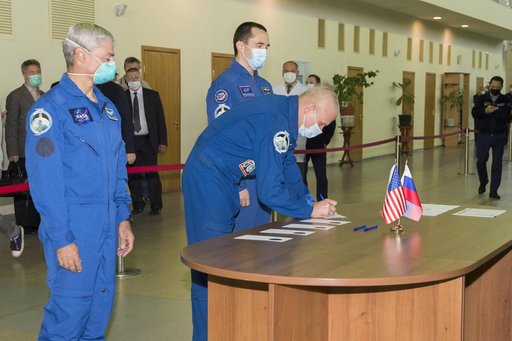 Expedition 64 Crew Qualification Exams