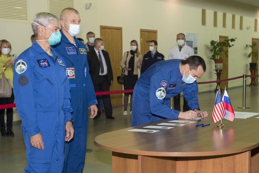 Expedition 64 Crew Qualification Exams