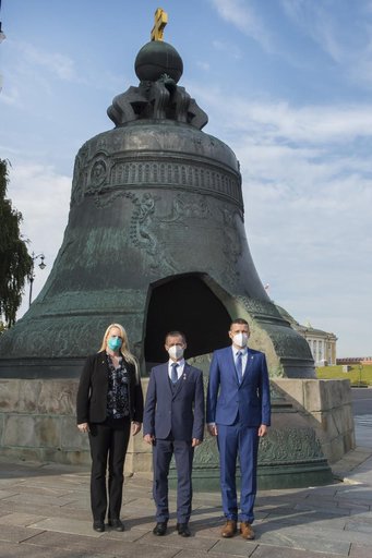 Expedition 64 Red Square Visit