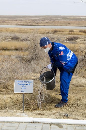 Expedition 65 Preflight