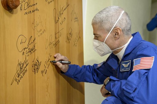 Expedition 65 Preflight