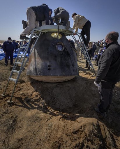 Expedition 64 Soyuz Landing